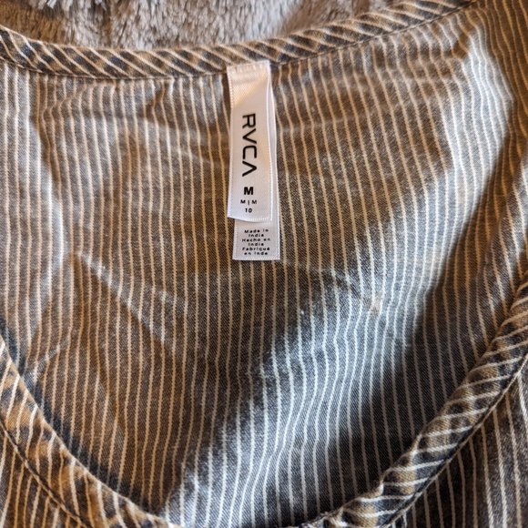 Rvca striped distressed romper sz m - Picture 3 of 4